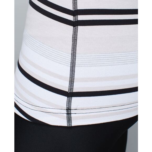 Lululemon Cool Racerback in Groovy Stripe Static Wave Dune Size 6 - Picture 5 of 8